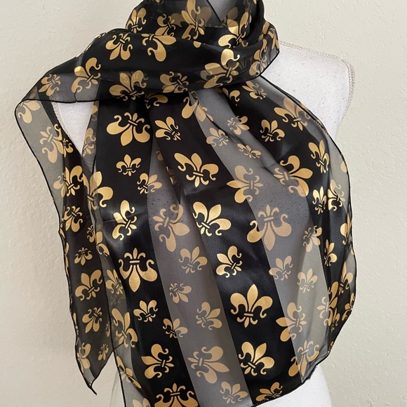 Scarf - Picture 5 of 5